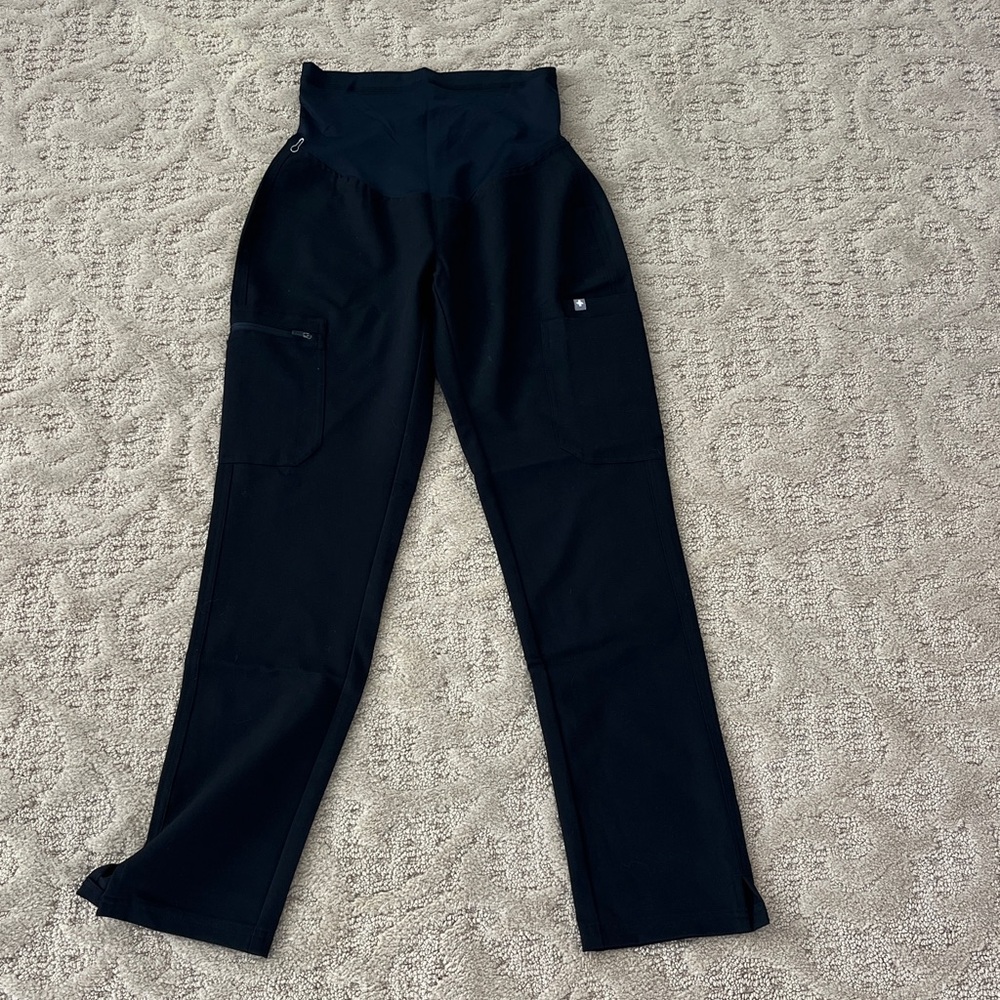 Figs Women's Black Scrub Pants with Utility Pockets